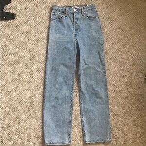 Levi’s Ribcage Straight Leg Denim Jeans with Classic Wash